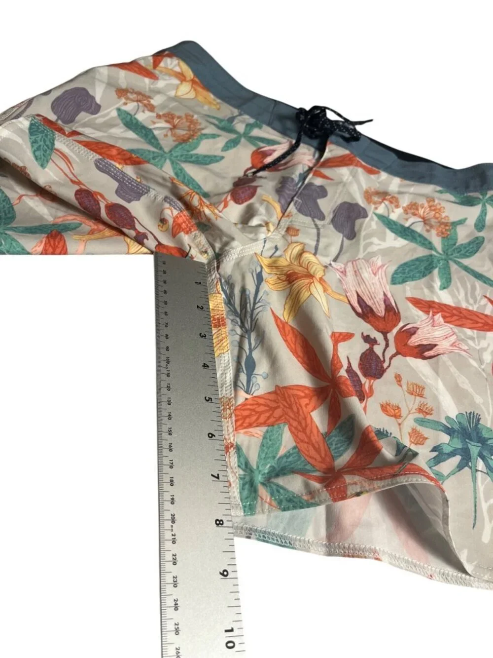 Billabong Recycler Good Times Pro Floral Boardshorts Mens 33 short length New
